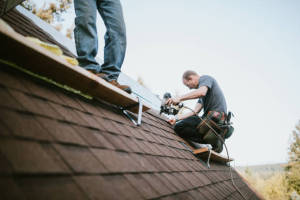 Local Roofers in Spring Hill, MN
